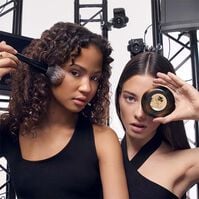 Teint Idole Ultra Wear Skin Transforming Highlighter   Teint Idole Ultra Wear Skin Transforming Highlighter   4